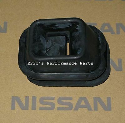 Nissan 30542-12U00 OEM Clutch Fork Dust Boot Cover RB26DETT R32 R33 RB25DET R34