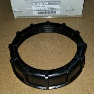Nissan 17343-79900 Fuel Tank Locking Plate Plastic Screw On Cap S14 240sx KA24DE