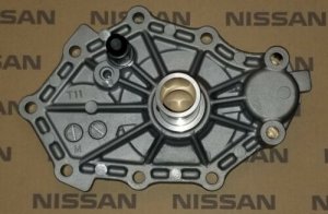 Nissan 32110-05U11 Trans Front Cover for R32 RB26DETT + R33 RB25DET Push Style